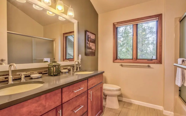 2 Tan Oak-Hot Tub-3BR/2BA