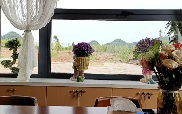 Wanfenglin Shanxun Homestay (Wanfenglin Visitor Center)
