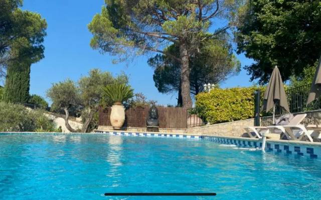 Les Lodges de Saint Cassien