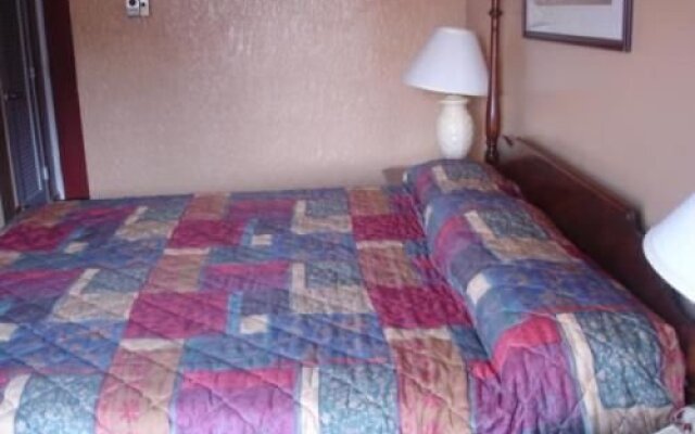 Red Carpet Inn  Suites