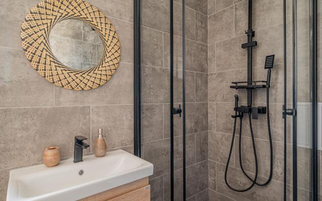 Лайт Апартаменты на улице Щербакова 76