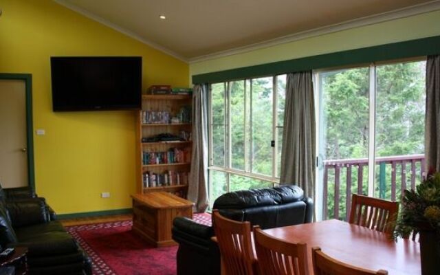 The Hideaway Retreat
