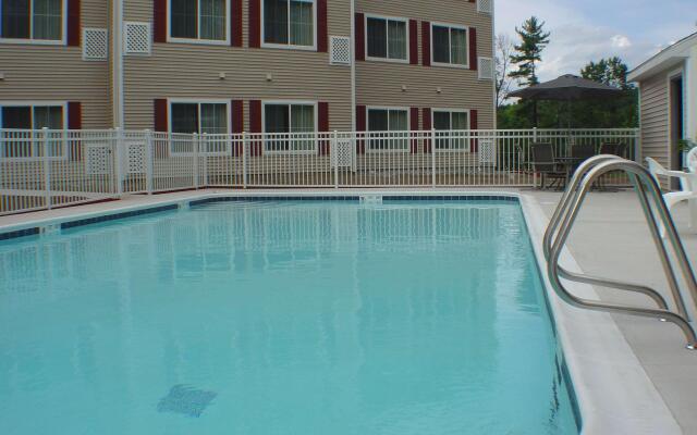 Country Inn & Suites by Radisson, Lake George (Queensbury), NY