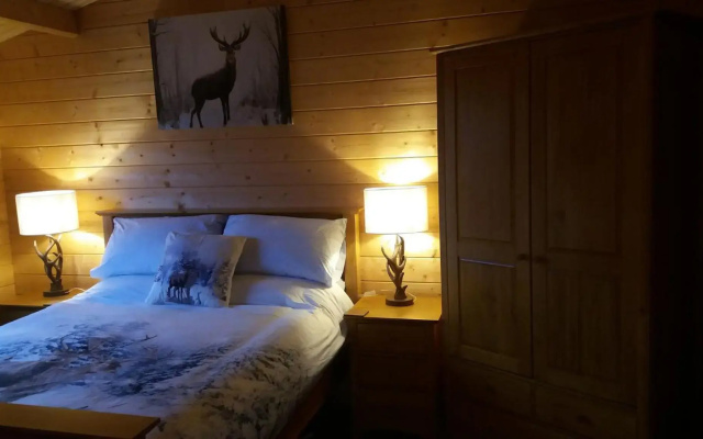 Lochinvar Log Cabin