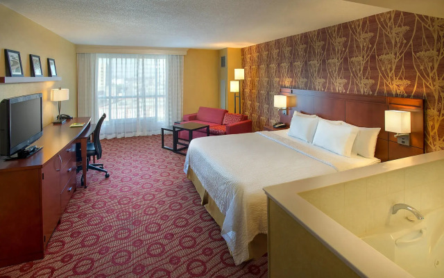 Courtyard by Marriott Niagara Falls