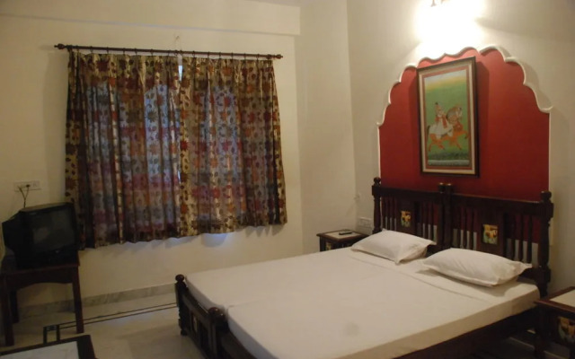 Goroomgo Gajanand Guest House Jaisalmer