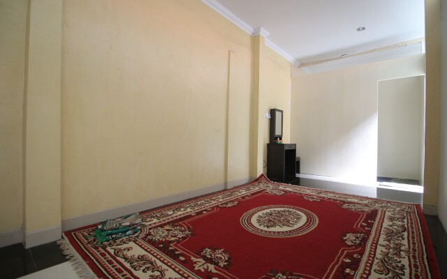 RedDoorz Plus near Universitas Negeri Yogyakarta