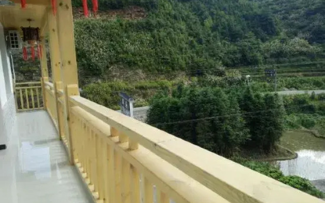Liuyang Zhouluolongyazhai Farm