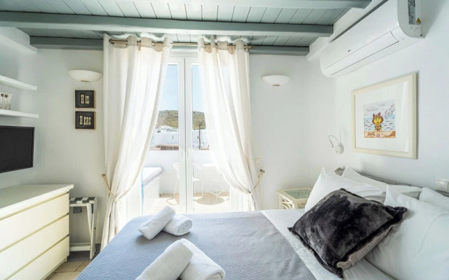 Phaedrus Living: Ornos Beach House Mykonos