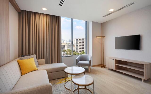 Staybridge Suites Bangkok Thonglor, an IHG Hotel