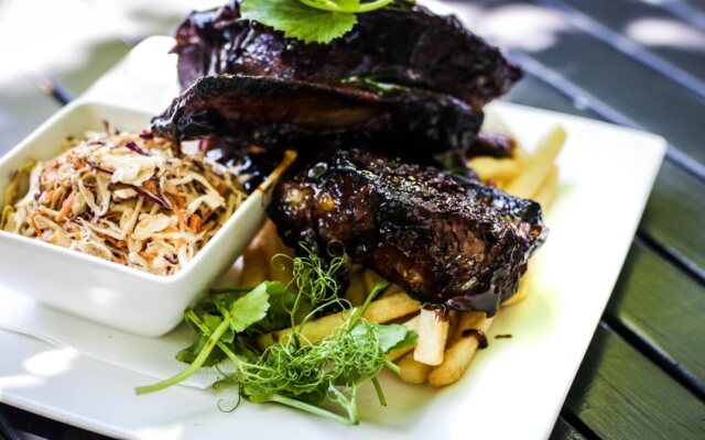 The Sunnyside Tavern, Broadmeadow