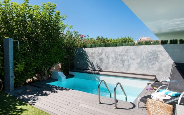 Beach House With Private Pool in San Agustín - ET1