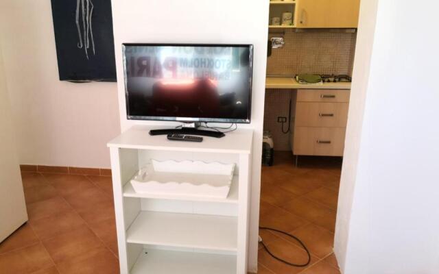One bedroom appartement with enclosed garden and wifi at Favignana