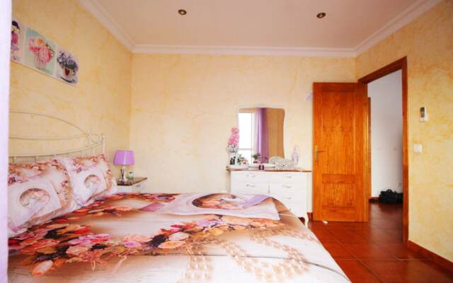 1057 Villa Maite