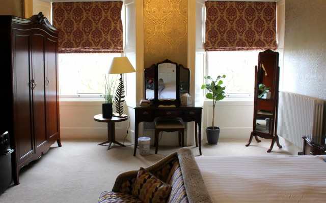 24 Royal Terrace