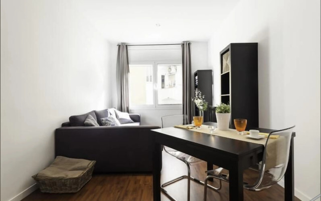 Sagrada Familia III Apartment by Friendly Rentals