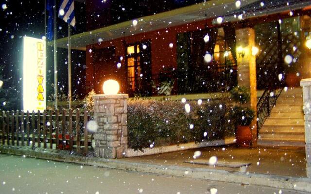 Pezoula Hotel