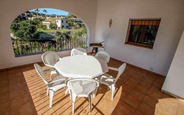 Cometa - holiday home with private swimming pool in Benissa