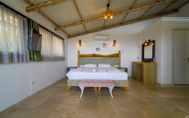 Mojo Boutique Hotel