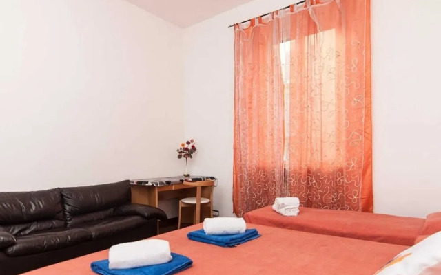 Bed in Art - Termini - Coliseum Apartments for Rent in Rome
