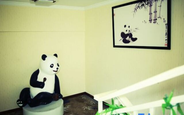 Qingcheng Panda Hotel