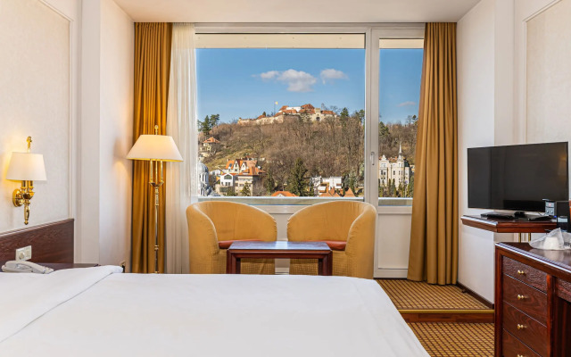 Aro Palace Hotel