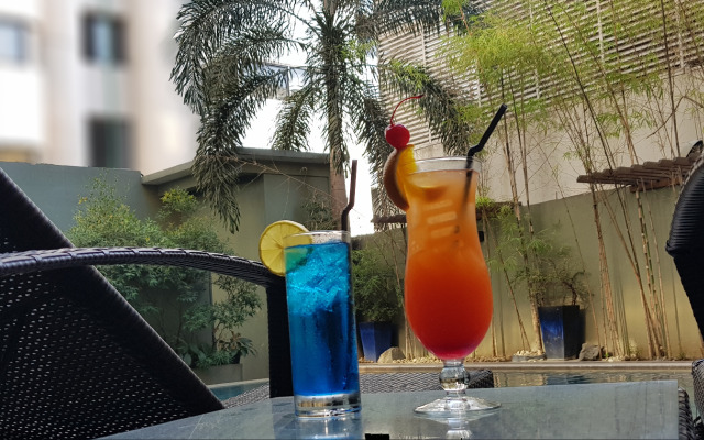 88 Courtyard Hotel
