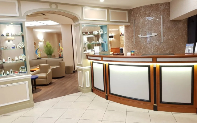 Hotel Champerret Elysees