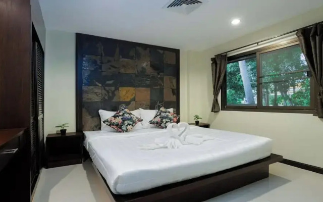 Tropical View Condo in Hillside - SGC1