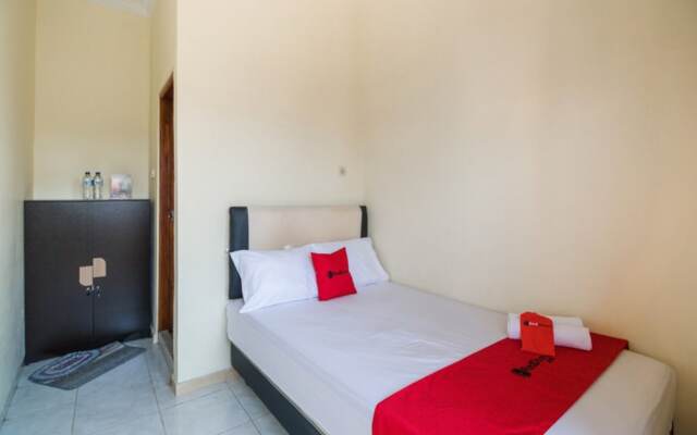 RedDoorz @ Nologaten Ambarukmo