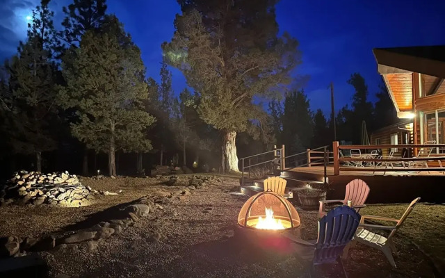 High-end Cabin 3BR 30min to Hoodoo Ski