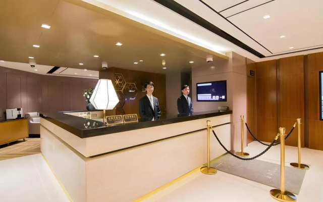 Yitel Premium (Shanghai Wujiaochang Metro Station)