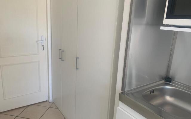 Petit appartement chez l’hôte avec piscine