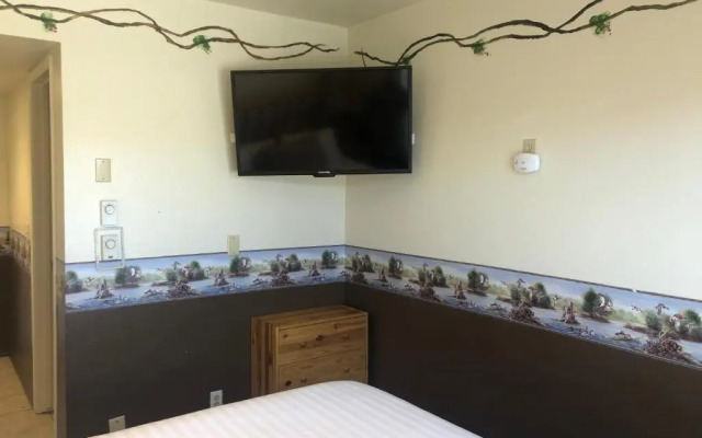 Rodeway Inn & Suites Fireside Lodge