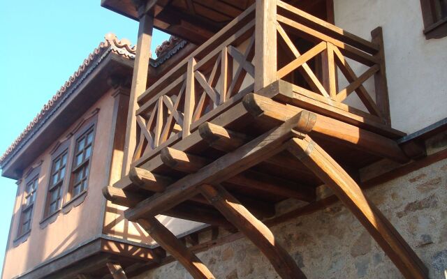Oikia Alexandrou Traditional Inn