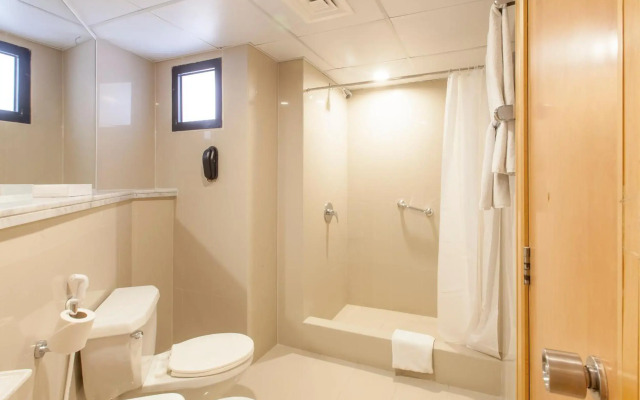 Golden Sands Hotel Apartments