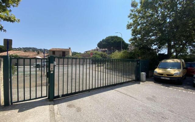 Appartement Sainte-Maxime, 2 pièces, 2 personnes - FR-1-226-497