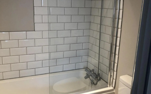 Ei8ht Brighton Apartments