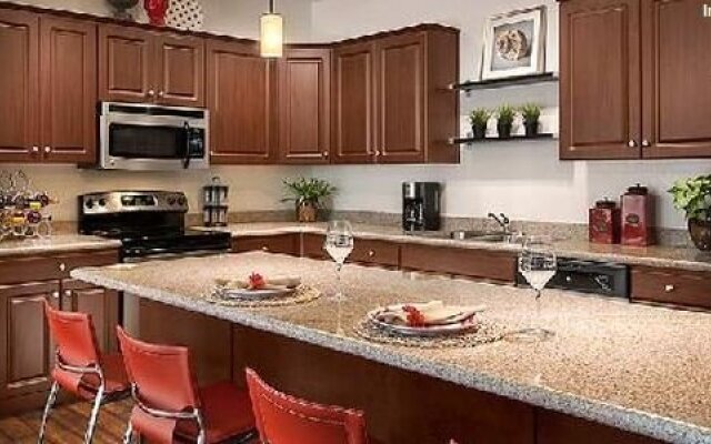 Oakwood 577 E. Baseline Road