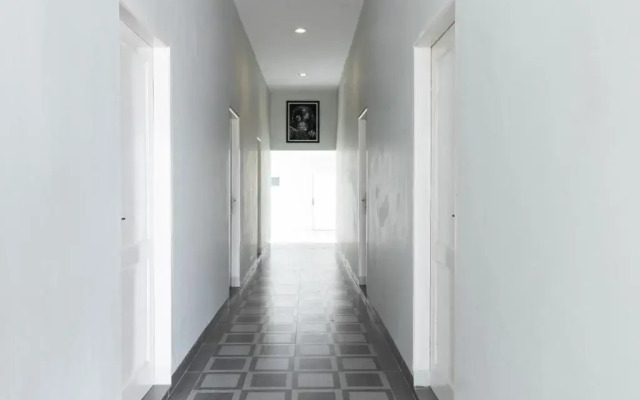 RedDoorz Plus near RS USU Medan 2
