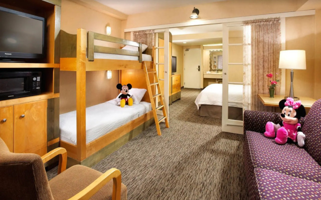 Anaheim Portofino Inn and Suites