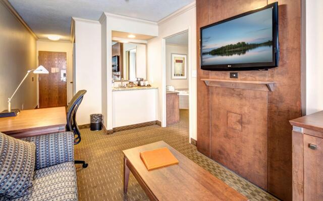 Best Western Plus Guildwood Inn