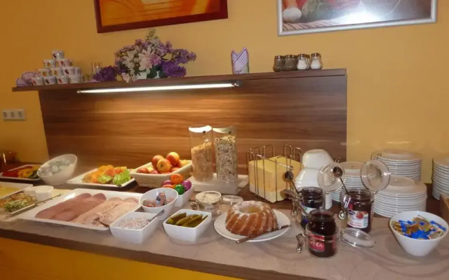 Hostel Wittenberg - Hotel Garni