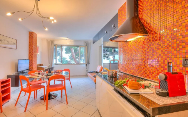 Il Suono del Mare 200 mt From sea