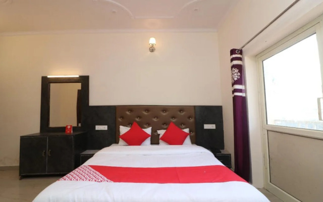 Hotel Raj Palace By OYO Rooms