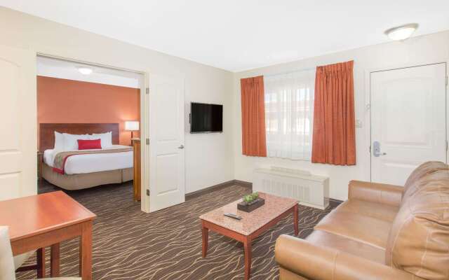 Ramada by Wyndham Elko Hotel at Stockmen's Casino