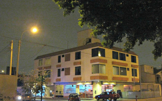 Lima Backpackers