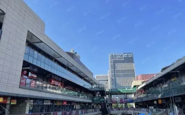 GELI Hotel (Jinan Rongchuang Wenlücheng Tangye)