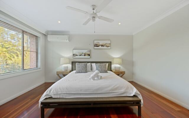 HomeHotel 4 Bedroom & Homeoffice with Nice Pool