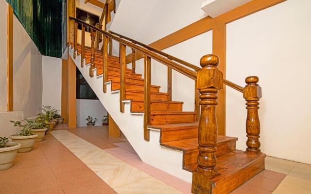 Omega''s Stay Inn By Treebo